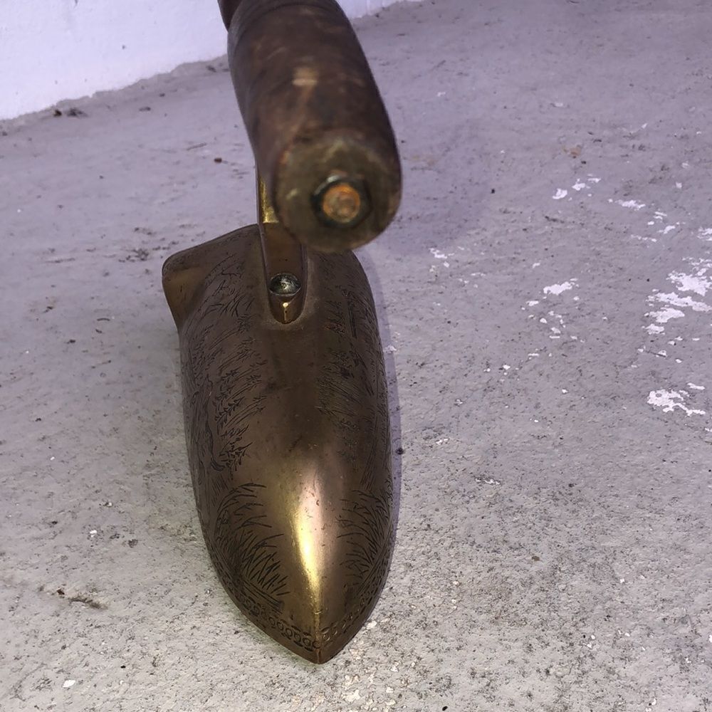 Antique Victorian Slug iron - Picture 11 of 11